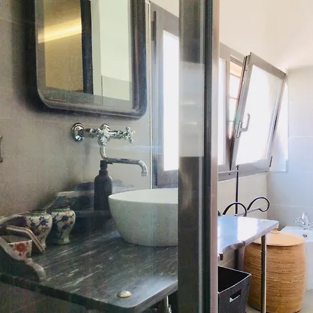 Bed and Breakfast Design 4*