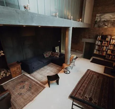 Design Bed & Breakfast