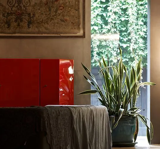 Bed & Breakfast Design 4*