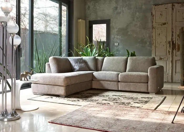Design לינה וארוחת בוקר 4*